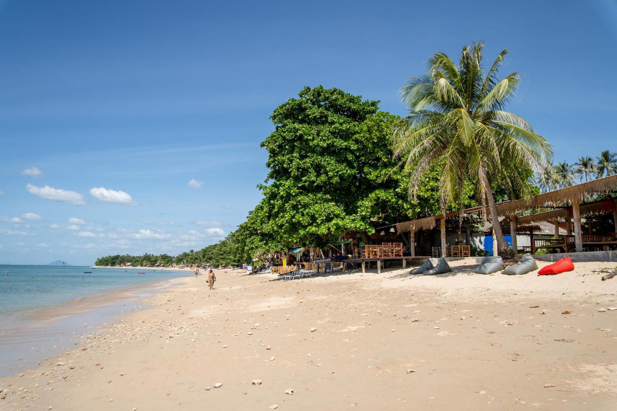 Isara Lanta Beach Resort Ko Lanta Esterno foto
